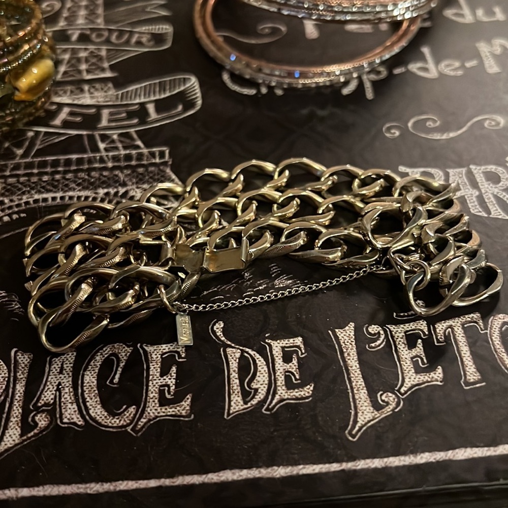 Vintage Bracelets Assorted (all included) - Picture 8 of 11